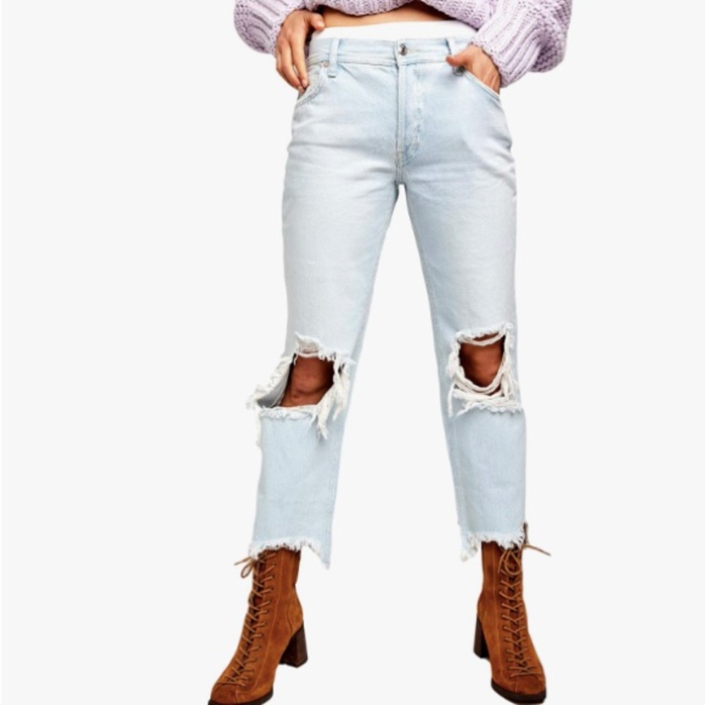 NWT Free People Maggie Ripped Crop Straight Leg Jeans